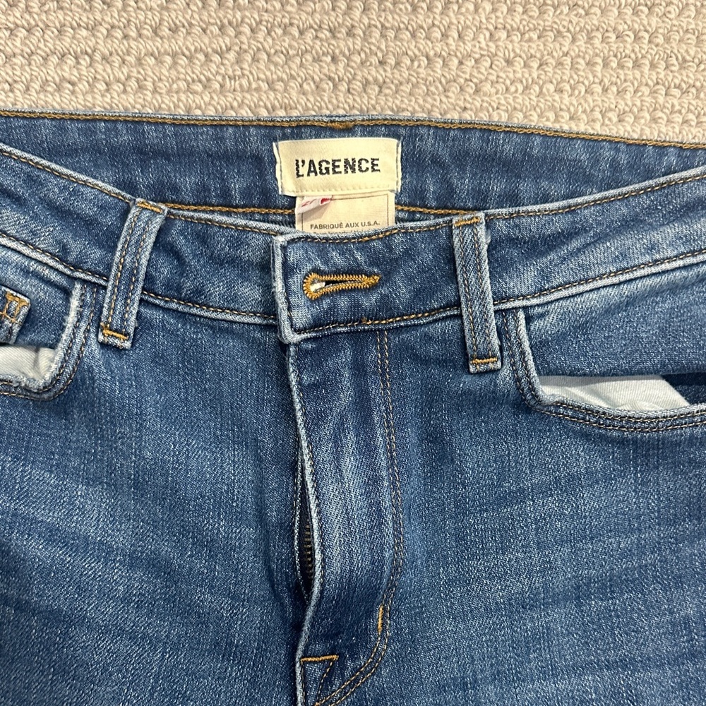 L'AGENCE Classic Denim Woman Jeans
EXCELLENT CONDITION